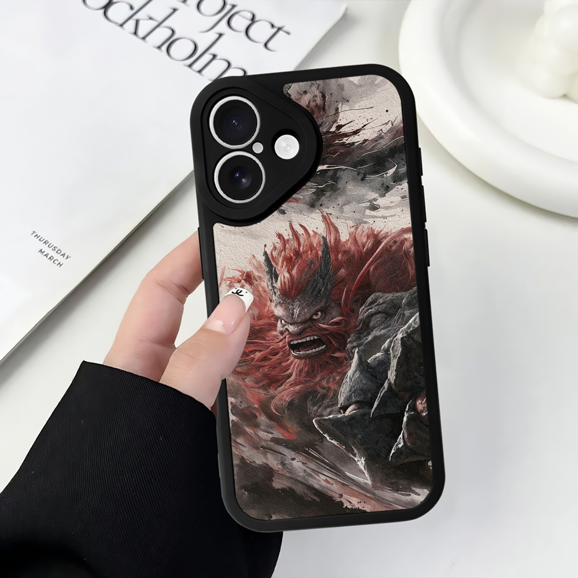 （画像用） Ne Zha 2 ナタ 魔童の大暴れ 【iPhone 16シリーズ対応】シリコンスマホケース（レザー調） 材質：シリコン